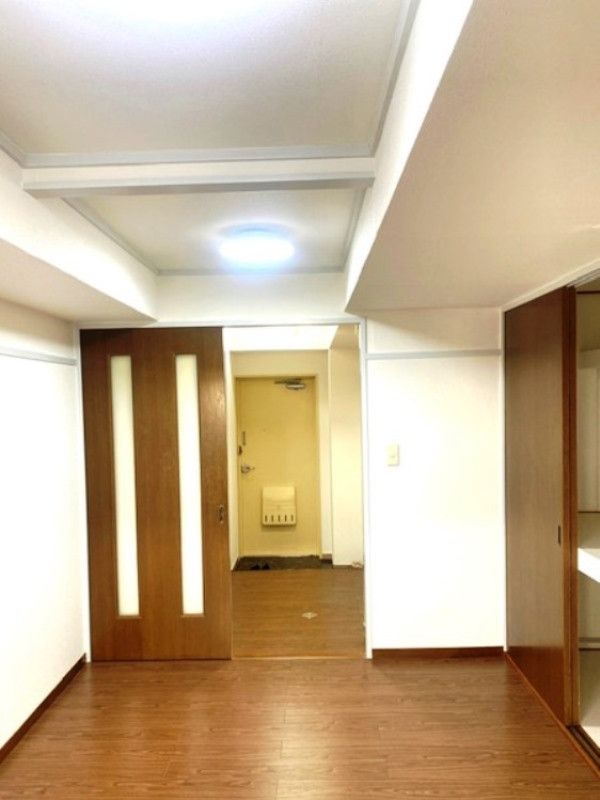 1K Condominium for Sale Near Komagome Station, Toshima-ku, Tokyo - Thumbnail 4