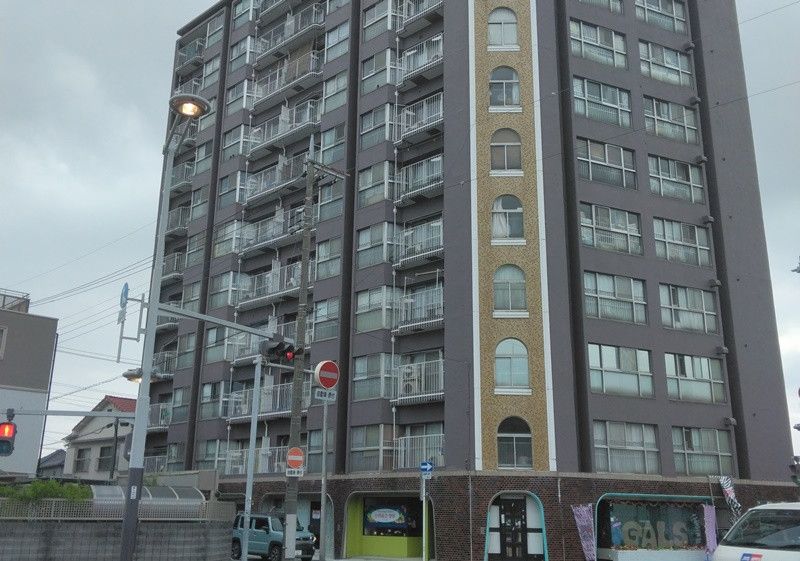 2LDK Corner Apartment for Sale in Kumagaya, Saitama - Thumbnail 2
