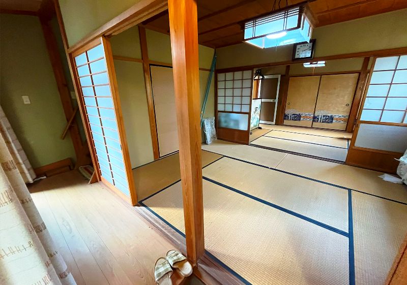 4-Building Owner-Change Property on 489 sqm in Yamatotakada, Nara - Thumbnail 3