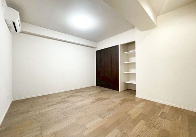 129m² Renovated Apartment with Garden in Setagaya, Tokyo - Thumbnail 4