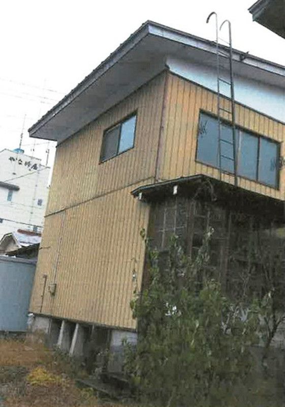 Old House with Land in Onogawa Hot Spring Village, Yonezawa - Thumbnail 2