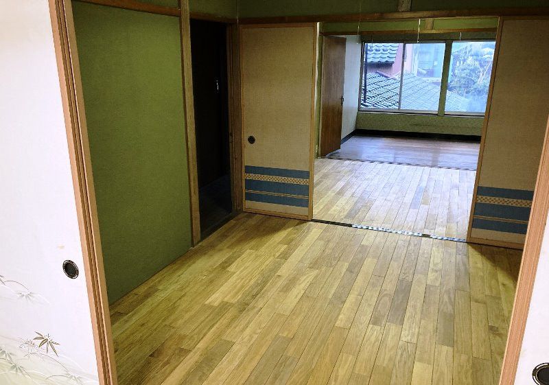 Detached House for Sale in Oyabe City, Toyama Prefecture - Thumbnail 3