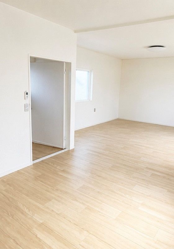Renovated 2LDK House for Sale in Monbetsu, Hokkaido - Thumbnail 3