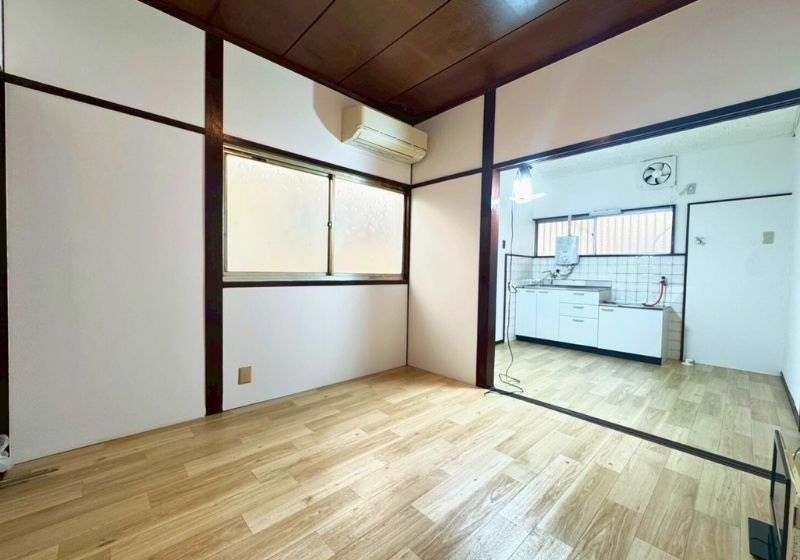 Renovated Two-Story House in Quiet Izumi City, Osaka - Thumbnail 2