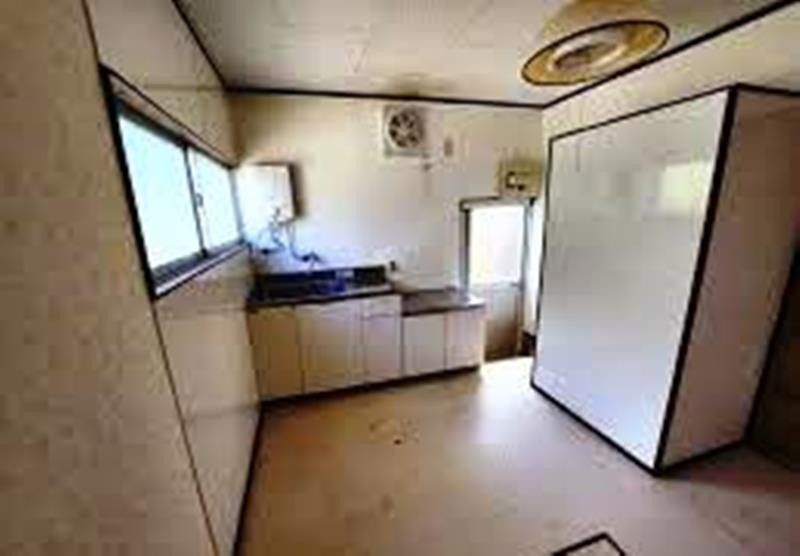 Single-Story House with DIY Potential in Iwaki City, Fukushima - Thumbnail 4
