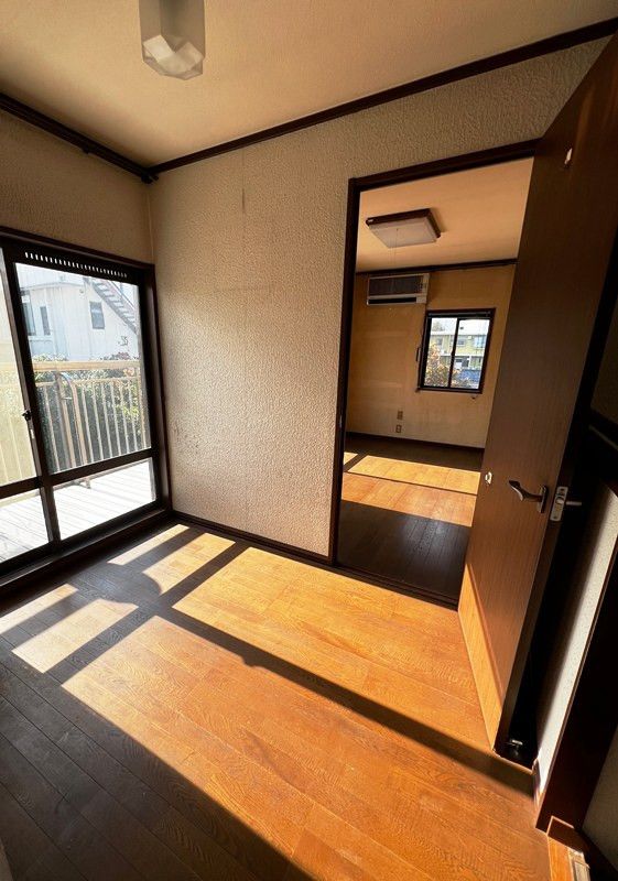 6LDK House with Large Garden Near Shibusawa Station in Hadano - Thumbnail 3