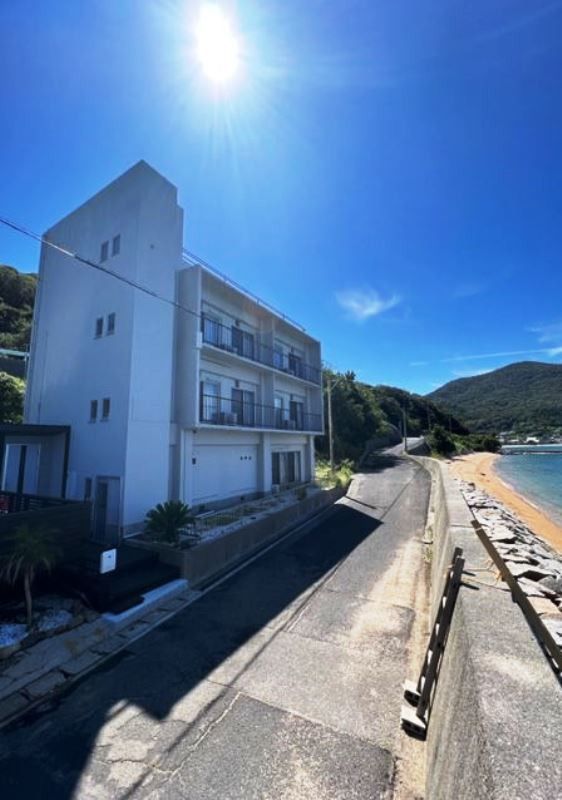 Ocean View 4-Story House with Pool on Shodoshima, Kagawa - Thumbnail 2