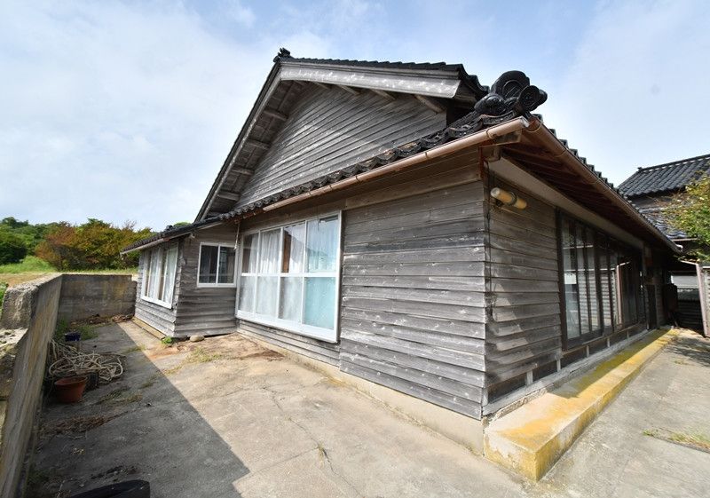 80-Year-Old Kominka with Irori in Shika Town, Noto Peninsula - Thumbnail 2