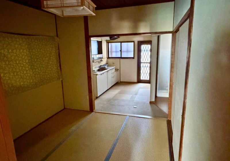 Compact Detached House for Sale in Kashiwara, Osaka - Thumbnail 3