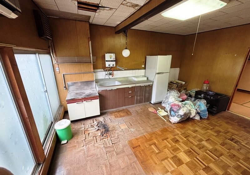 Single-Story House for Sale in Niihama, Ehime Near the Sea - Thumbnail 3