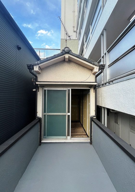 Renovated 3K House Near Morishita Station, Koto-ku - Thumbnail 2