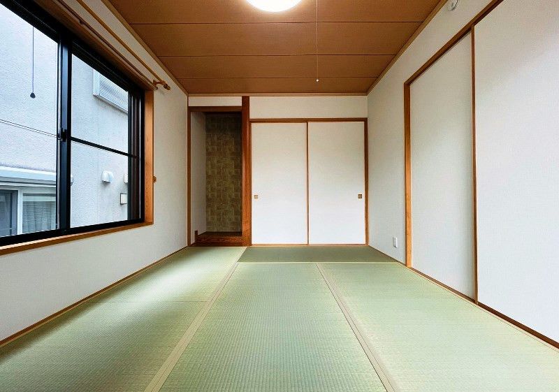 Renovated 4SLDK House on Corner Lot in Toyota City, Aichi - Thumbnail 3