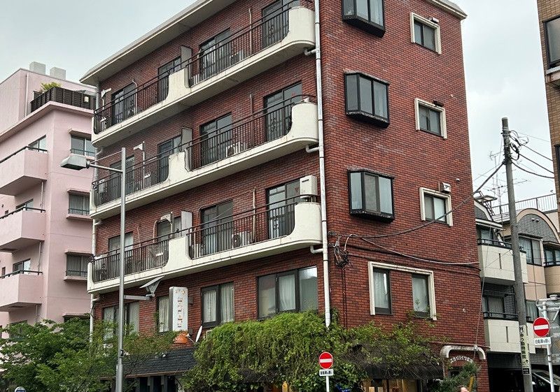 Retro Modern 2DK Apartment Near Sakurashinmachi Station, Setagaya - Thumbnail 2