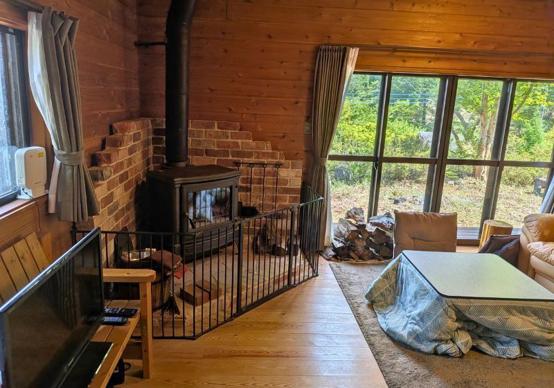 Mountain House with Wood Stove for Sale in Doshi Village, Yamanashi - Thumbnail 2