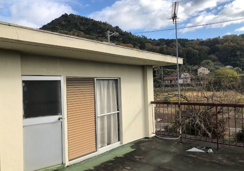 Reinforced Concrete House with Large Land in Gifu - Thumbnail 4