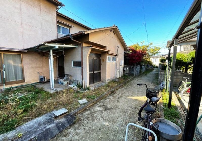 Vacant House for Sale in Mukaishima, Onomichi, Hiroshima - Thumbnail 2