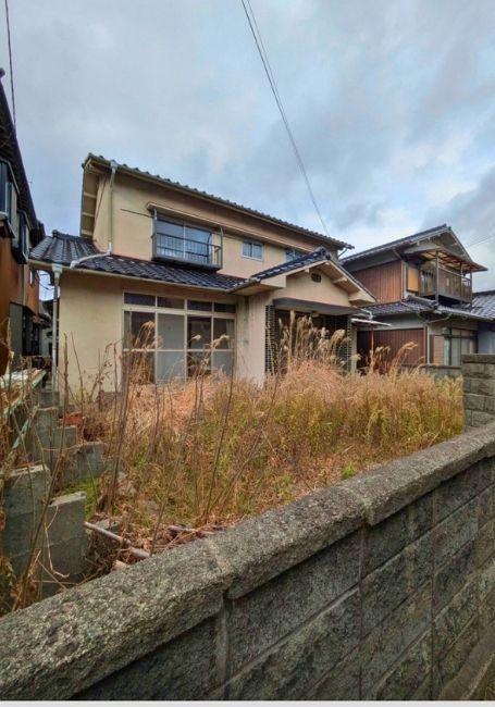 Spacious House with Garden in Himeji, Hyogo - 145 sqm - Thumbnail 2