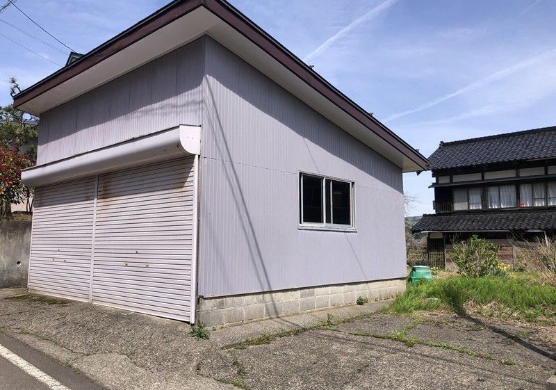 Old Warehouse with Land in Kashiwazaki, Niigata - 700,000 Yen - Thumbnail 2