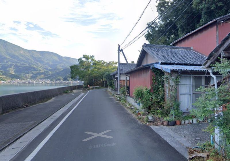 171 sqm Seaside House for Sale in Uwajima, Ehime - Image 1