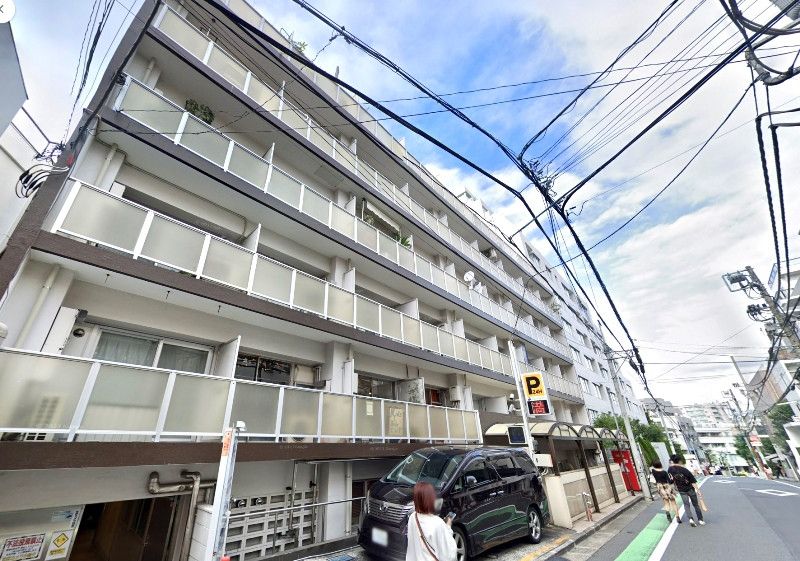 23.6 sqm Apartment for Sale Near Daikanyama Station, Shibuya - Thumbnail 2
