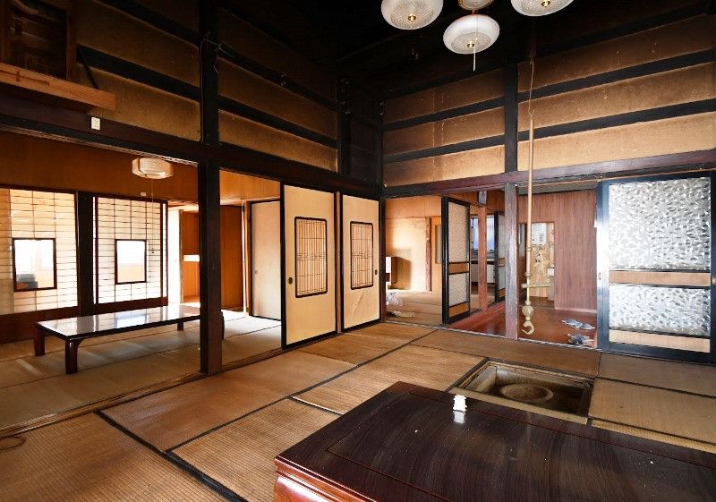 80-Year Kominka with Irori in Noto, Licensed for Inn Use - Thumbnail 4