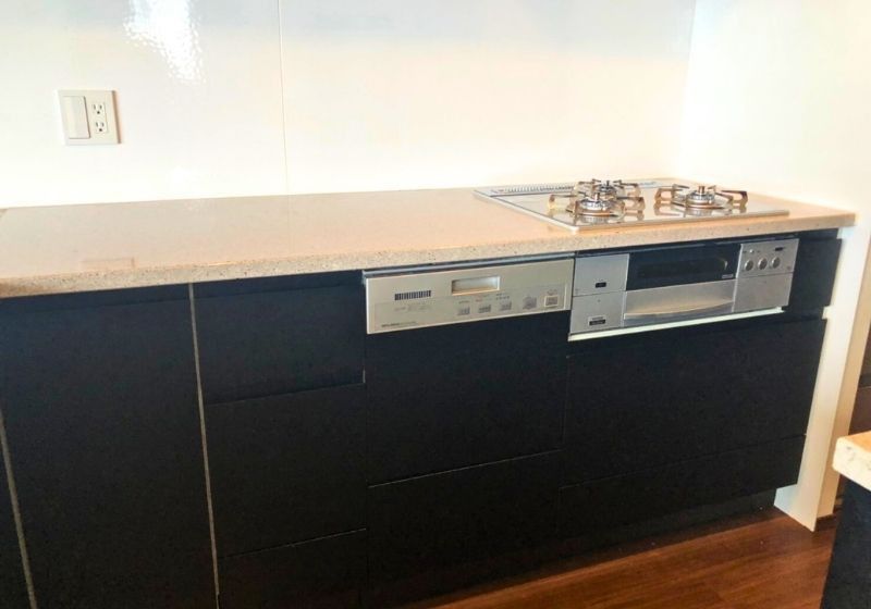 Kobe Harborland Top-Floor Apartment 95.25m² for Sale - Thumbnail 2