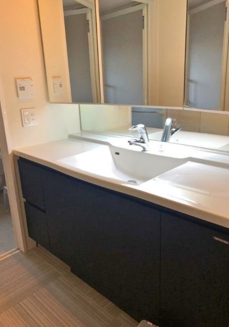 Kobe Harborland Top-Floor Apartment 95.25m² for Sale - Thumbnail 3