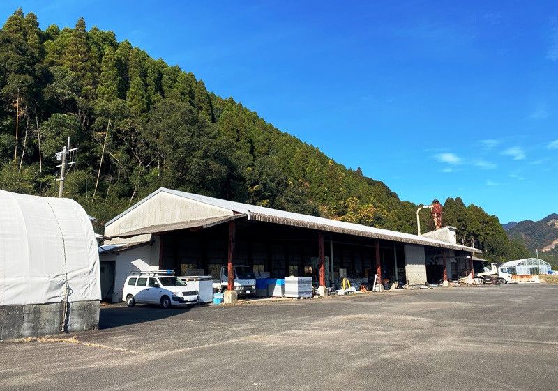 Commercial Property with Large Warehouses for Sale in Saito, Miyazaki - Thumbnail 3