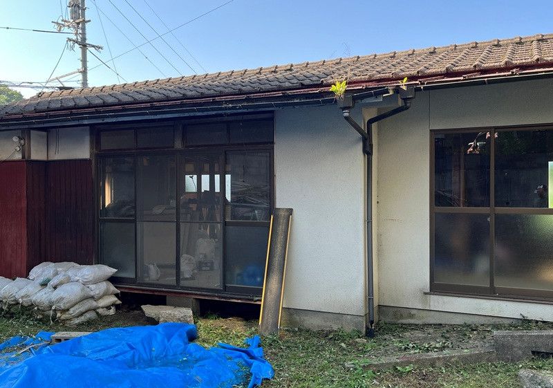 Spacious Land with Beam-Featured House in Kaita-cho, Hiroshima - Thumbnail 2