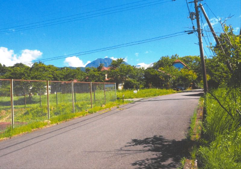 200 Tsubo Vacant Land in Kokonoe Hot Spring Resort, Oita - Thumbnail 3