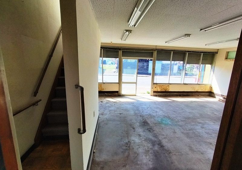 Shop with Residence in Kiyosato-cho, Hokkaido – 73m² - Thumbnail 2