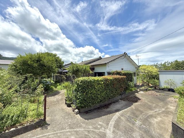 4SLDK Detached House with Warehouse in Ibusushi, Kagoshima - Thumbnail 2