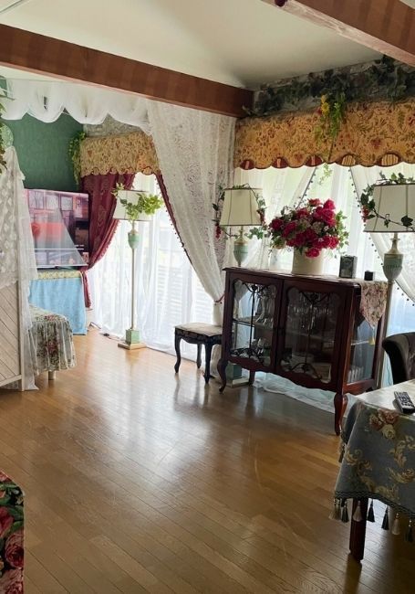 4LDK House for Sale in Takarazuka, Hyogo with High Ceilings - Thumbnail 3