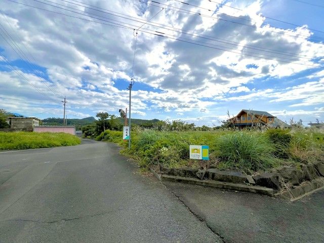 967 sqm Land for Sale in Ibusuki, Kagoshima with Mount Kaimon Views - Thumbnail 3