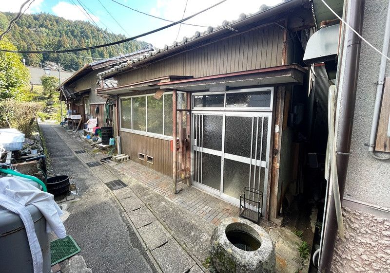 Renovated House on Large Lot in Toyota City, Aichi - Thumbnail 2