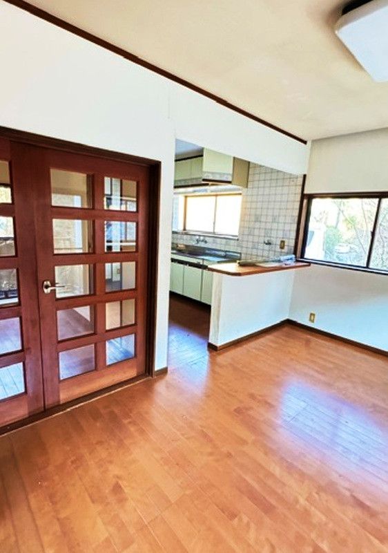 Fixer-Upper House with Land for Sale in Susono, Shizuoka - Thumbnail 4