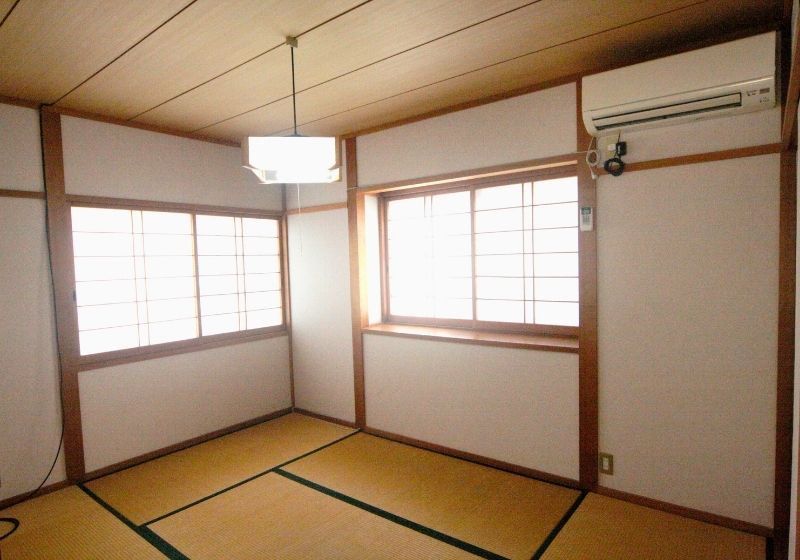 Compact Renovated House for Sale in Ato-cho, Hiroshima - Thumbnail 4