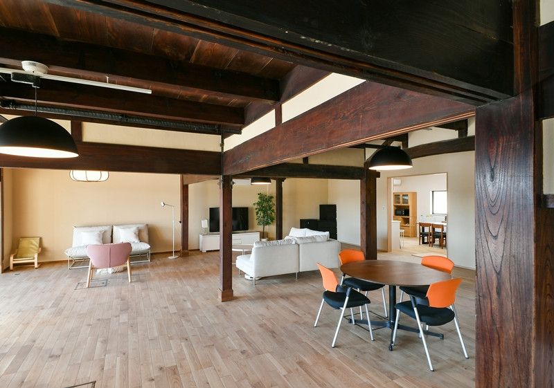 Renovated Kominka for Business in Kuwana, Mie - Large Facility - Thumbnail 2
