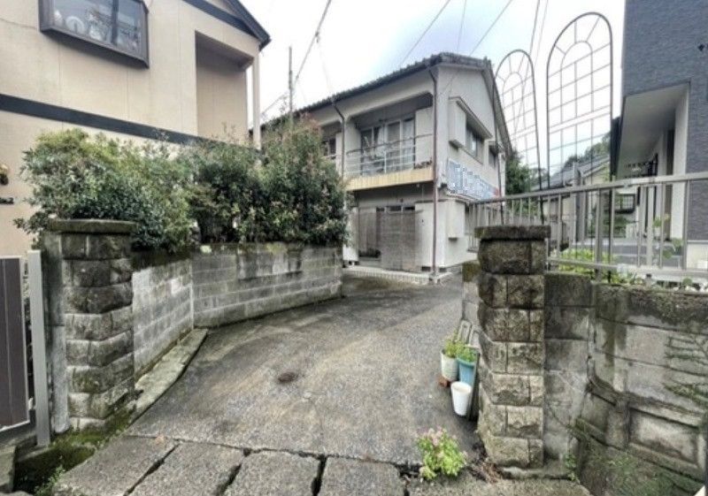 Renovation Project House in Kagoshima City, 1,234 sqm Land - Thumbnail 3