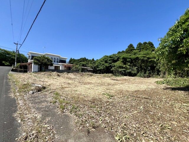Expansive Residential Land for Sale in Yamagawa, Ibusuki, Kagoshima - Thumbnail 2