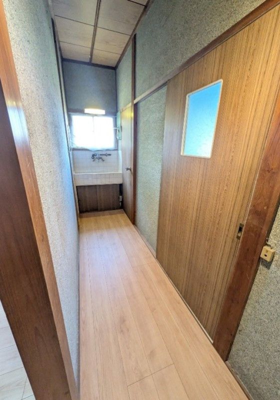 Single-Story House for Sale in Nagasaki City Near Peace Park - Thumbnail 4