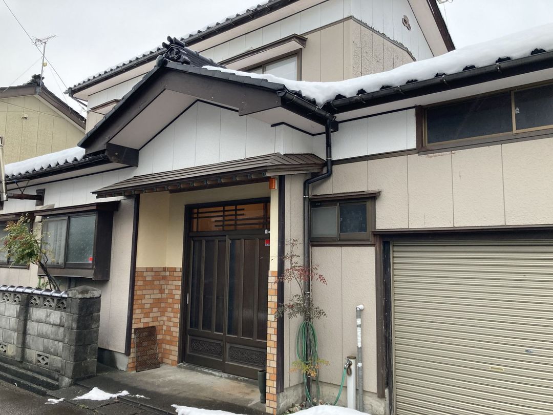 Vacant 5DK House for Sale in Itoigawa City, Niigata - Thumbnail 2