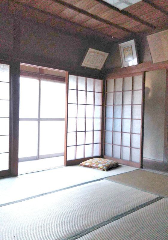 Large Land with Old House for Sale in Niihama, Ehime - Thumbnail 3