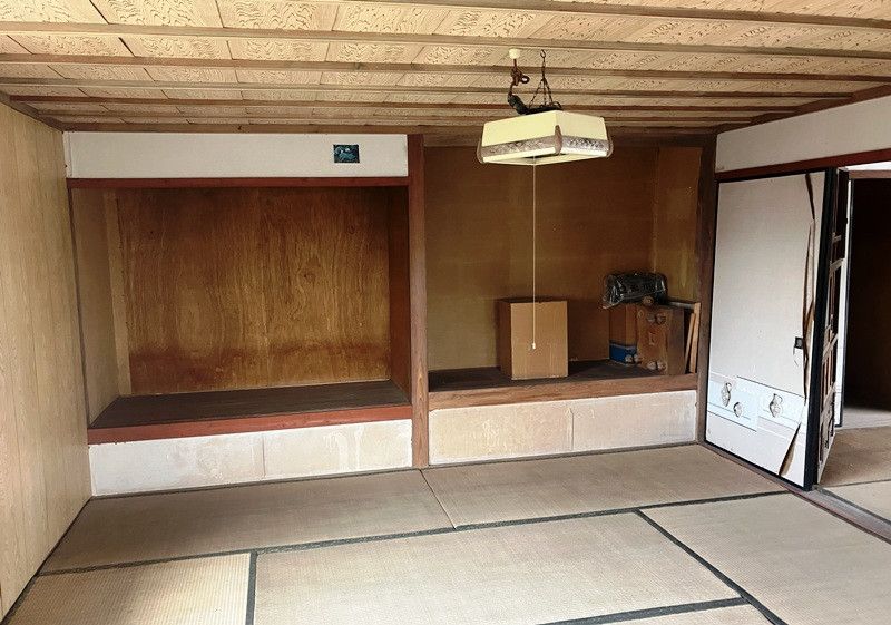 Spacious 4DK Detached House on 869 sqm Land in Buzen City, Fukuoka - Thumbnail 4