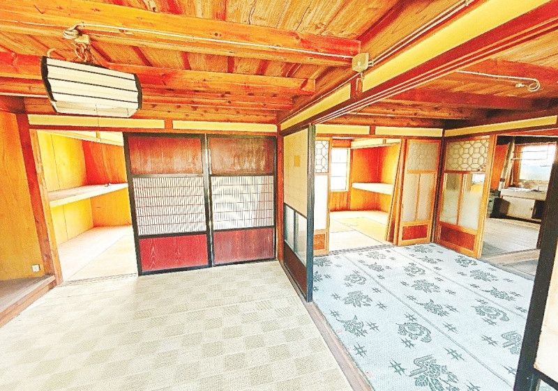 Sea Breeze Retro House for Sale in Kurobe, Toyama - Thumbnail 3