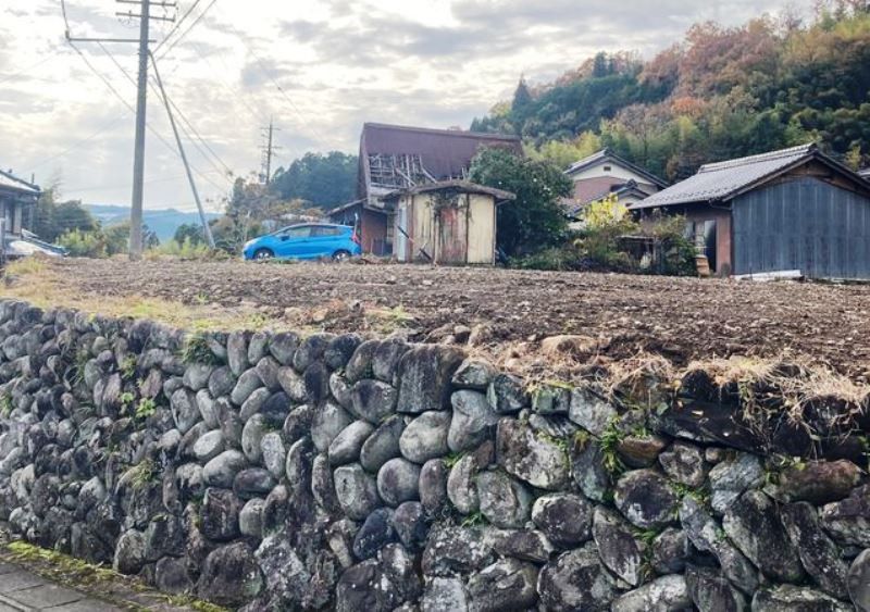 Land for Sale in Yaotsu-cho, Gifu with Solar Potential - Thumbnail 2
