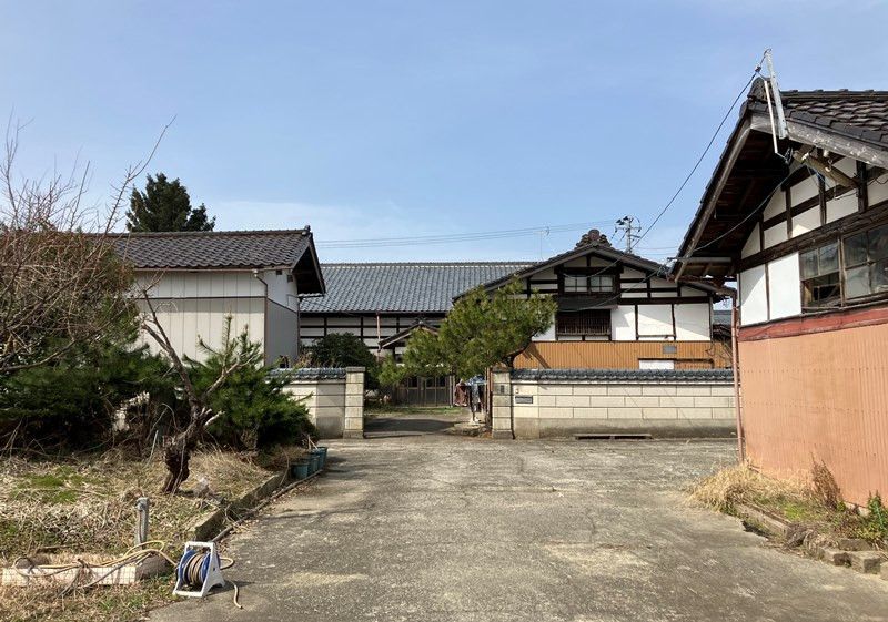 Spacious Traditional House with Warehouse in Niigata City - Thumbnail 3