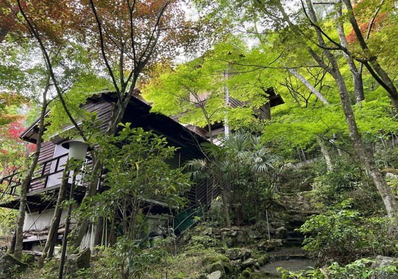 Mountain Retreat with 3 Structures on 550 sqm in Sanda, Hyogo - Thumbnail 2