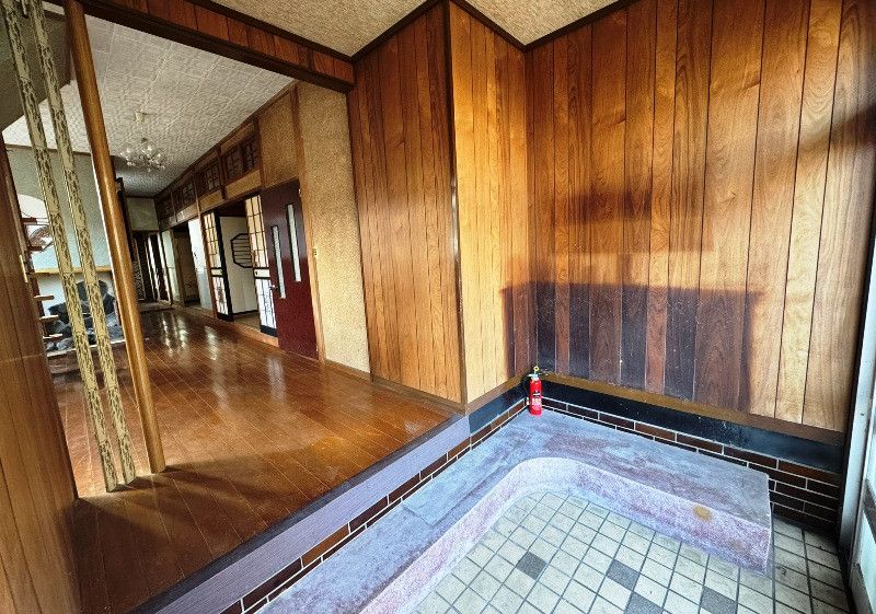 Partially Renovated House for Sale in Kurobe, Toyama - Thumbnail 4