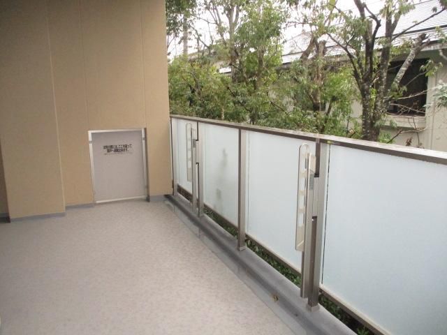 2LDK Resale Condominium in Minami-Karuizawa, Nagano - Thumbnail 2